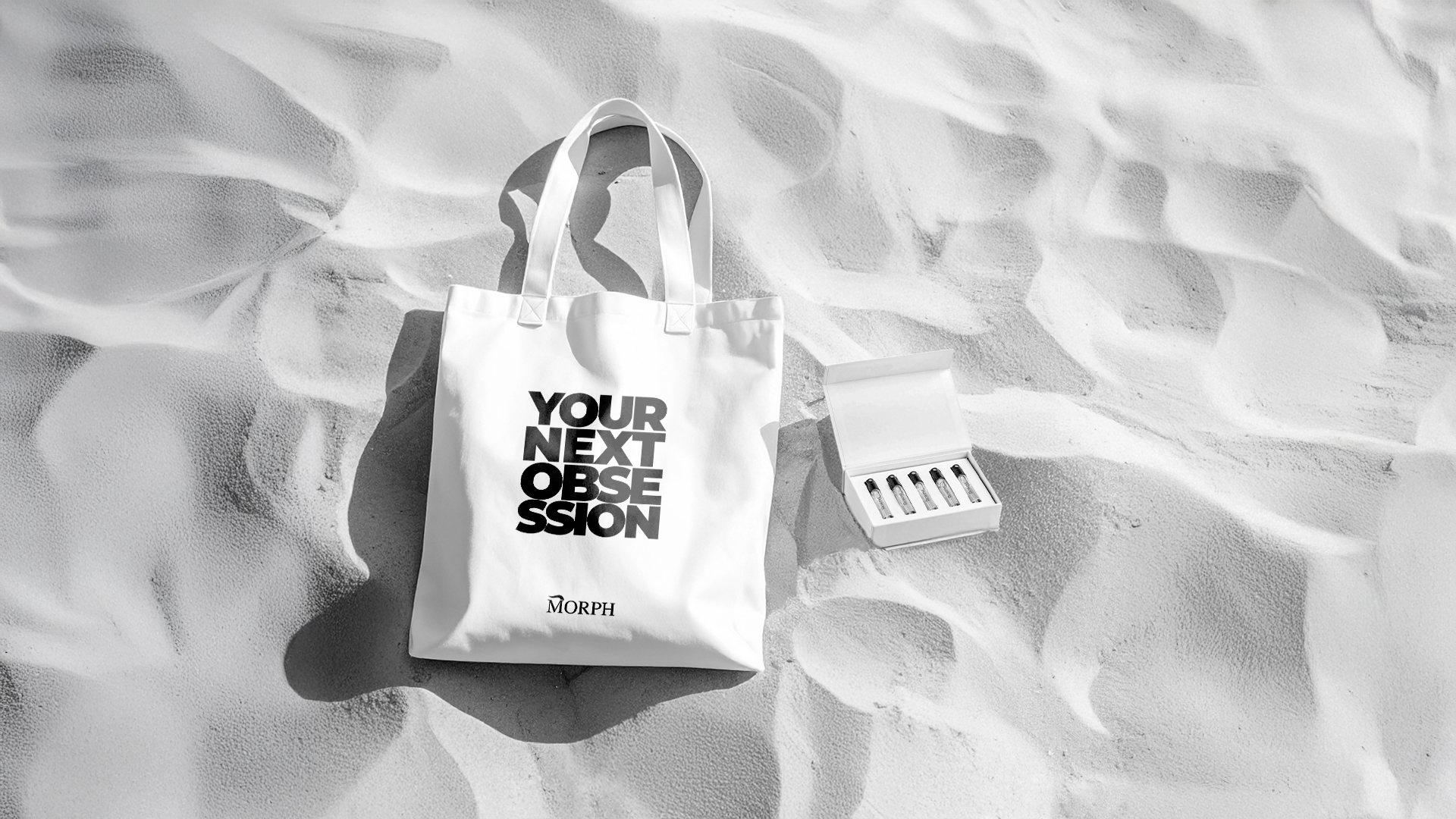 Set Discovery cu mini parfumuri pe plajă, în tote bag promoțional